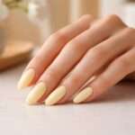 découvrez comment adopter les ongles jaune pastel pour un look tendance et raffiné, alliant élégance douce et style moderne.