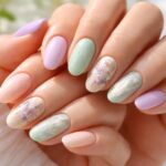 découvrez les tendances ongles en gel pour le printemps 2026 : styles modernes, couleurs fraîches et idées inspirantes pour sublimer vos mains cette saison.