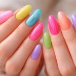 découvrez comment exprimer votre style unique avec des ongles en gel aux mille couleurs éclatantes pour une beauté tendance et personnalisée.
