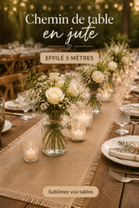 Chemin de table en jute au centre d'une table dressée pour un dîner