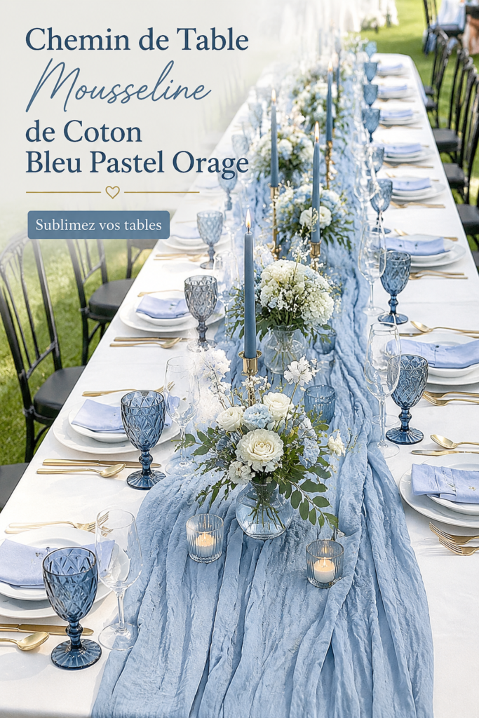 Chemin de table en mousseline de coton bleu pastel sur une table élégante