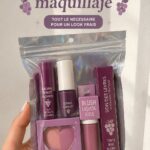 Coffret de maquillage élégant et coloré avec divers produits de beauté